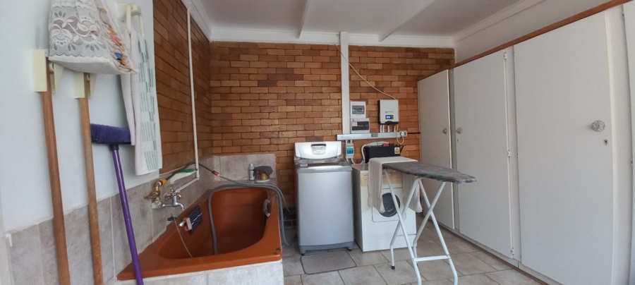 3 Bedroom Property for Sale in La Hoff North West